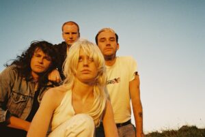 Amyl and The Sniffers(アミル・アンド・ザ・スニッファーズ)