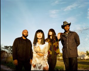KHRUANGBIN & LEON BRIDGES_TEXAS SUN