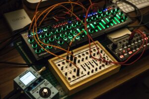 エレクトロポップとは(アナログオーディオミキサー)