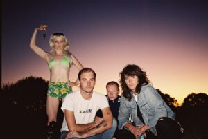Amyl and the Sniffers(アミル・アンド・ザ・スニッファーズ)-Credit Jamie Wdziekonski-min