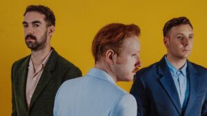 Two Door Cinema Club(トゥー・ドア・シネマ・クラブ)トリミング