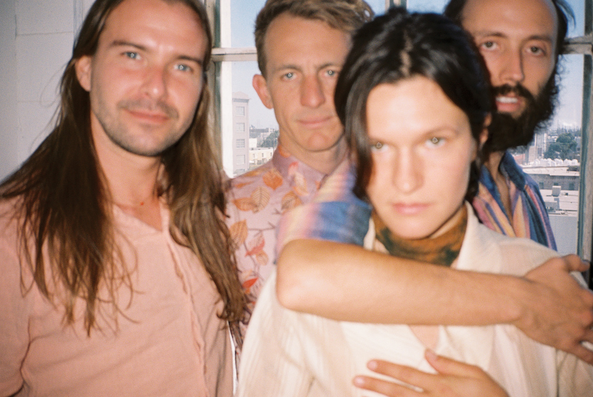 BEATINK.COM / BIG THIEF / グラミー賞にノミネートされたほか多数メディアで年間ベストを獲得した話題のビッグ・シーフ 、数量限定の来日記念カラー盤LPが4月17日に発売決定! 5月の初来日公演はソールドアウト!!