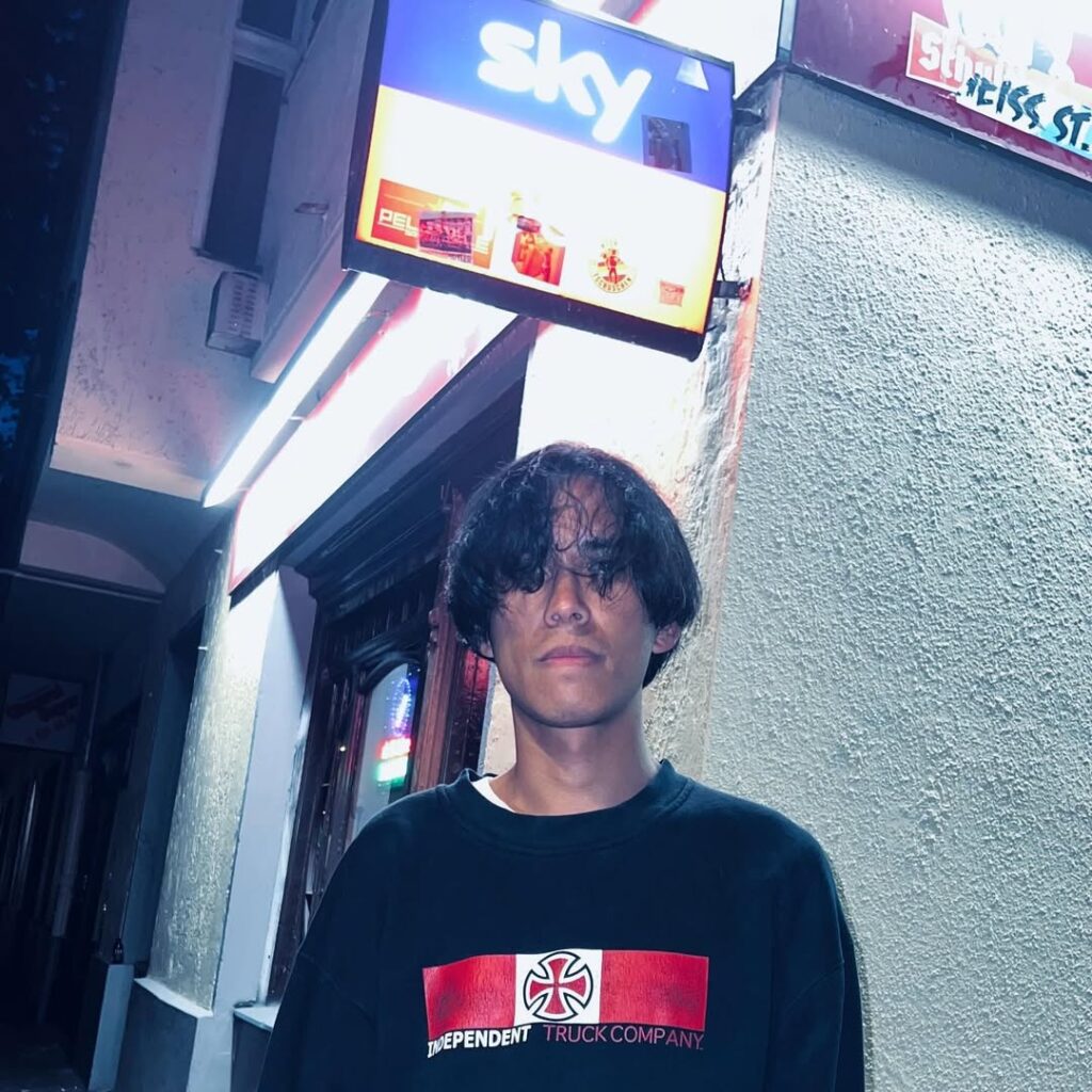 フランシス・マラリ(SCHØØL)